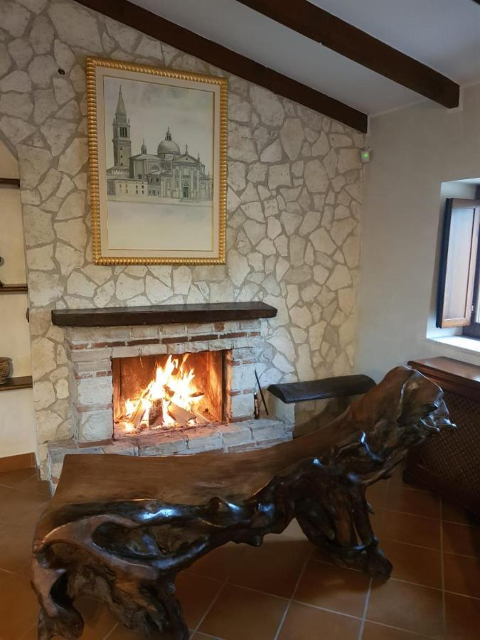 La Tenuta Del Barone Sant'Agata de' Goti Exterior foto